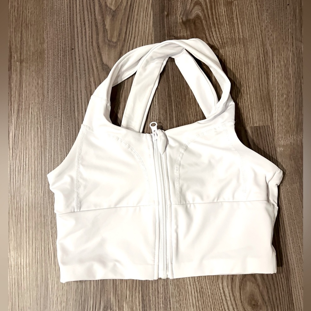 White Small Sports Bras in Great Condition- Only worn 3 times